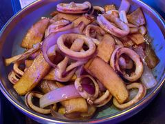 杏鲍鱼菇炒中卷-钳真多钓虾馆·小龙虾海鲜烧烤(九六广场店)