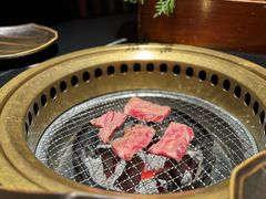 -山川小町·极番烧肉(新地假日广场店)