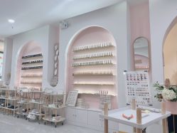 -花系美·美甲美睫精品店