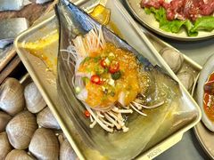 -围炉肉舍•炭烤活鳗•丹东海鲜烤肉(步行街店)