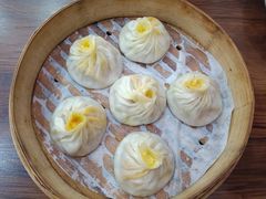 蛋黄小笼-朱新年·苏式汤团·面点(北寺塔店)