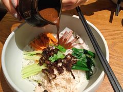 -云海肴·汽锅鸡·云南菜(天山百盛优客店)