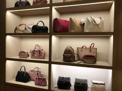-COACH蔻驰(银泰店)