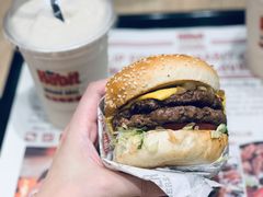 -The Habit Burger Grill 哈比特汉堡(爱琴海店)