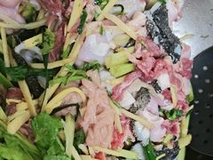 -周良天山牛杂城(天山路总店)