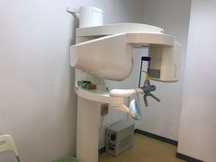 -瑞尔齿科(上海长风大悦城店)