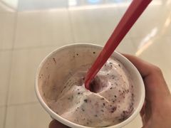 巧克力巴旦木-DQ·蛋糕·冰淇淋(浦江欢乐颂店)