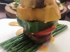 牛肉塔配芦笋芥末汁-百好乐宠物友好餐厅(朝外大街店)