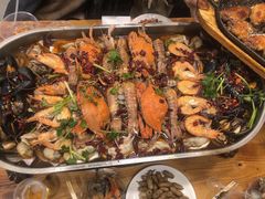 -老东镇啤酒屋海鲜加工·蒸汽海鲜·海鲜烧烤(台东店)