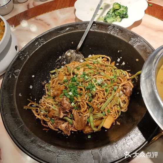 六斗米铁锅香(开发区店)