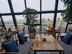 靠窗位-四月吧餐厅(正阳步行街店)