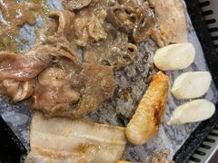 -牛里牛气· 榴莲海鲜鲜牛肉自助火锅·烤肉(横岗店)