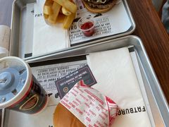 -FATBURGER 特富客汉堡(外交公寓店)