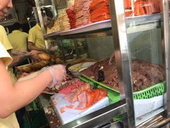 -Bánh Mì Huynh Hoa