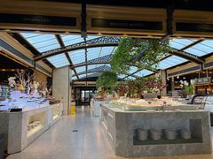 -川骄海鲜自助(王府井奥莱UP TOWN店原世界之花店)