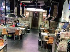 大堂-马路牙子地桌烤肉(工体店)