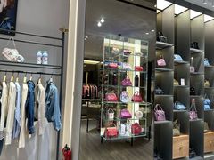 -Vivienne Westwood(上海来福士广场店)