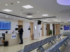 -上海大学附属上海和平眼科医院