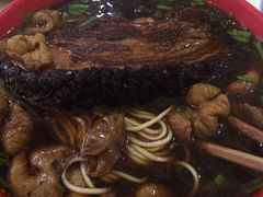 -小龙大肉面馆