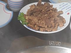 -牛员外鲜切牛肉火锅
