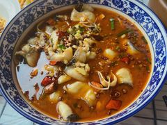 -荆楚渔艺堂·鱼头泡饭(江堤中路店)