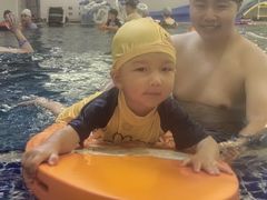 -蓝旗亲子游泳(范湖万达广场店)