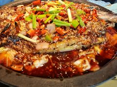 -鸣记脆皮烤鱼·海鲜烤鱼(三八广场店)
