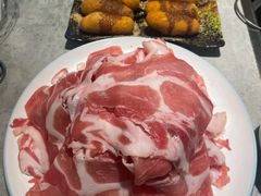 -洞庭洲·防空洞火锅·铜锅涮肉·烧烤(新百广场店)