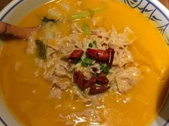 -云海肴·汽锅鸡·云南菜(天山百盛优客店)