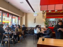 -顺溜·手工刀削面·黑金店(铜锣湾店)