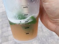 -星巴克臻选(上海合生汇1F店)