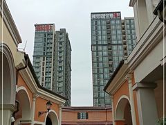 -佛罗伦萨小镇广佛名品奥特莱斯(疏港路店)