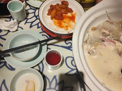 -卢大鲜鱼头捞饭(美利广场店)