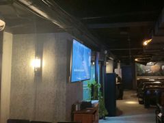 -麦凯伦烧烤·精酿超级工厂店(金桥总店)