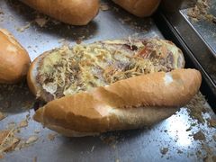 -Bánh Mì Huynh Hoa