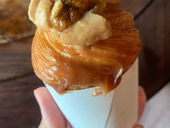 焦糖核桃卡仕达可芬小脑袋-VERIE BAKEHOUSE
