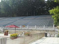 看台-越秀山游泳场