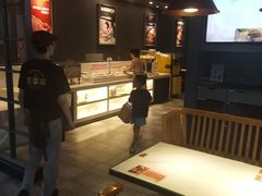 -豪享来中西餐厅(延安东路店)