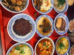 -蓝田九大碗民俗食府(蓝田店)