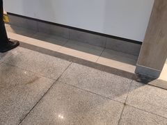 -麦当劳(深圳北站B2检票口楼上)