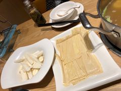鲜豆皮-掂档潮汕牛肉火锅(沈阳万象城店)