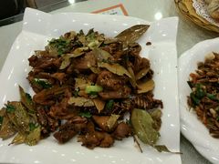 -唐师傅湘西名菜馆(武陵路店)