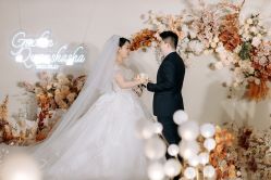 -余笙是你婚礼策划(创意谷店)