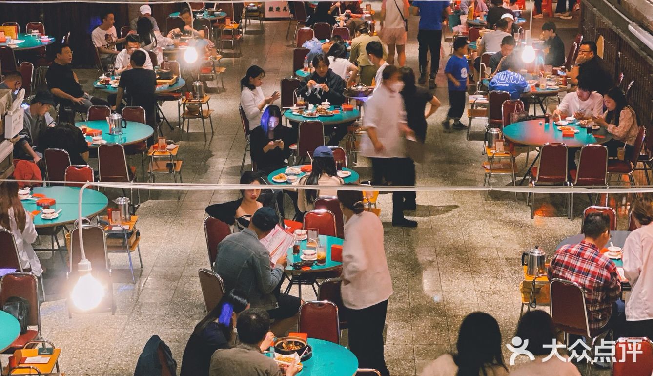 身在香港电影里享受地道美食❗️❗️