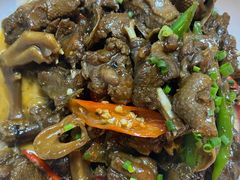 -鱼鲜饭香·招牌汽锅剁椒鱼头王