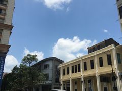 -OLD TREE老树咖啡·西餐厅(台山人工湖店)