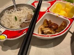 -美奈小馆·越南料理(中航城君尚购物中心店)