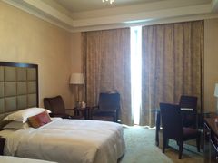 -曲江惠宾苑宾馆(大雁塔大唐不夜城店)