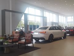 -上海冠松华奥奥迪4S店(张江店)
