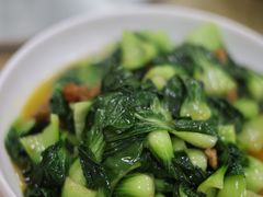 油渣炒青菜-沪依小酒馆心意菜
